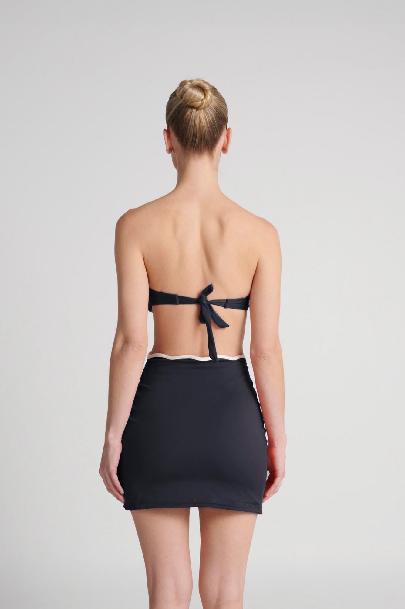 PRISM WAVE BLACK SKIRT