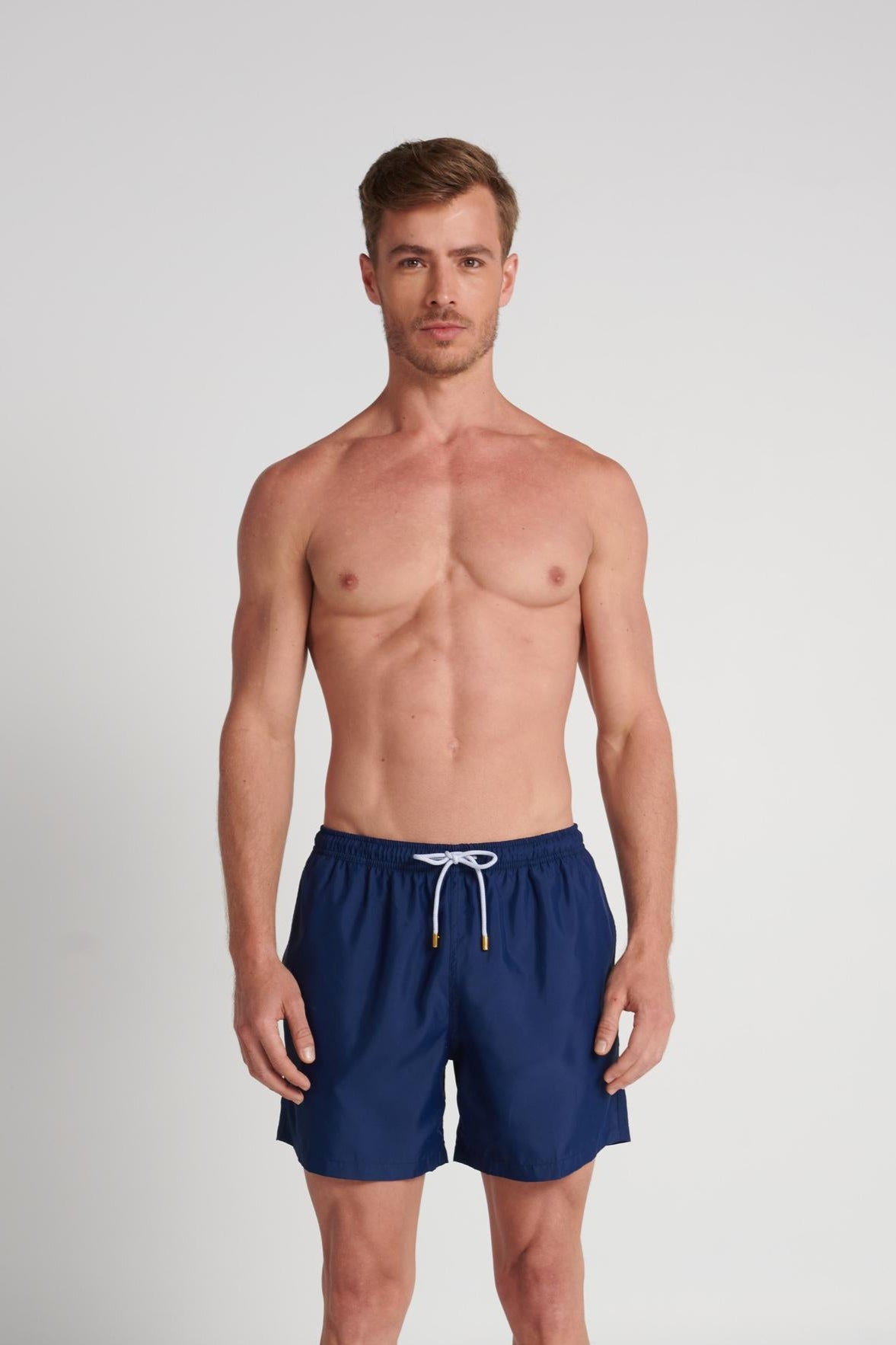 THE DECO BASIC NAVY SHORT