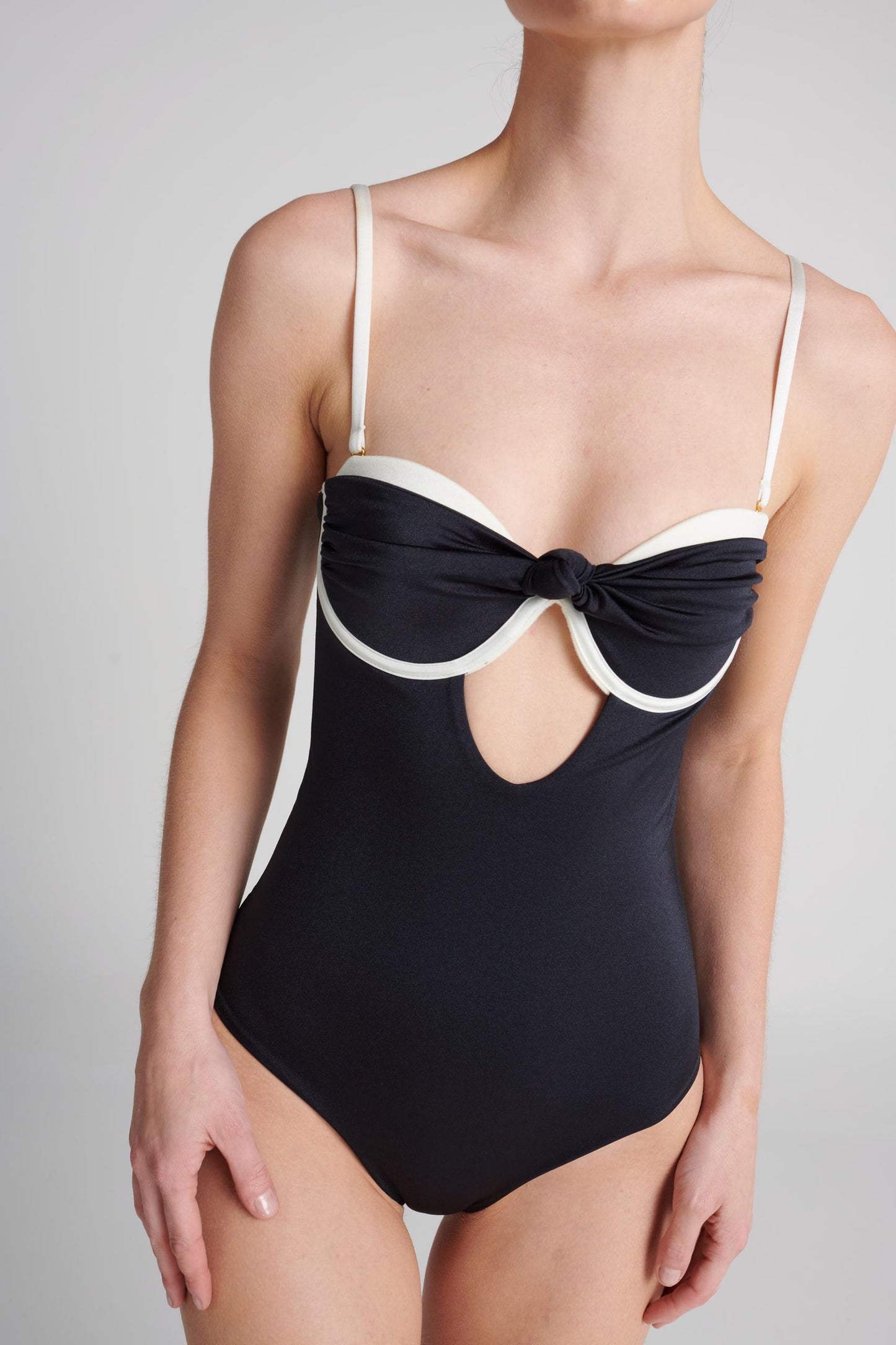KALON BLACK ONE PIECE
