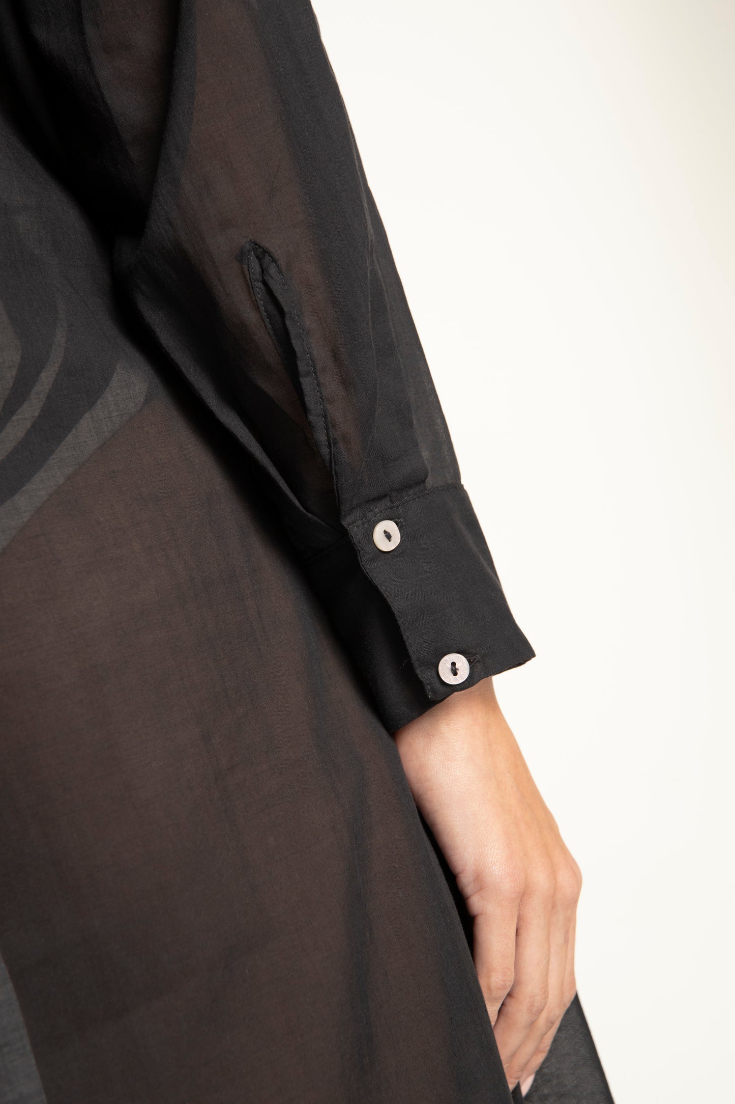 BLACK BLOUSE COVER UP