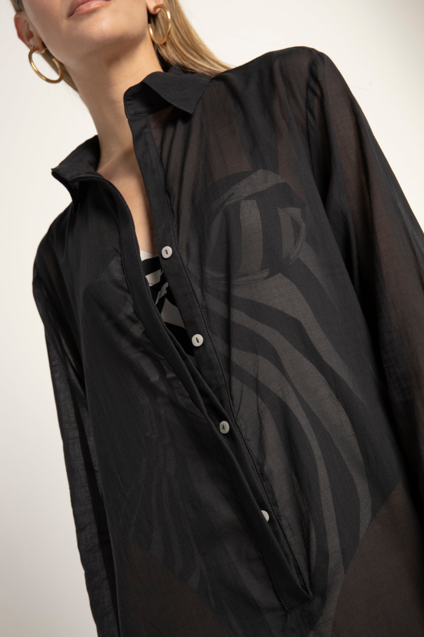 BLACK BLOUSE COVER UP