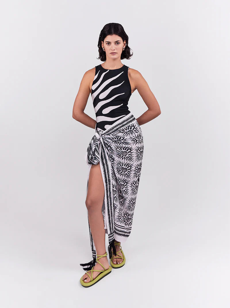 OASIS PAREO BLACK