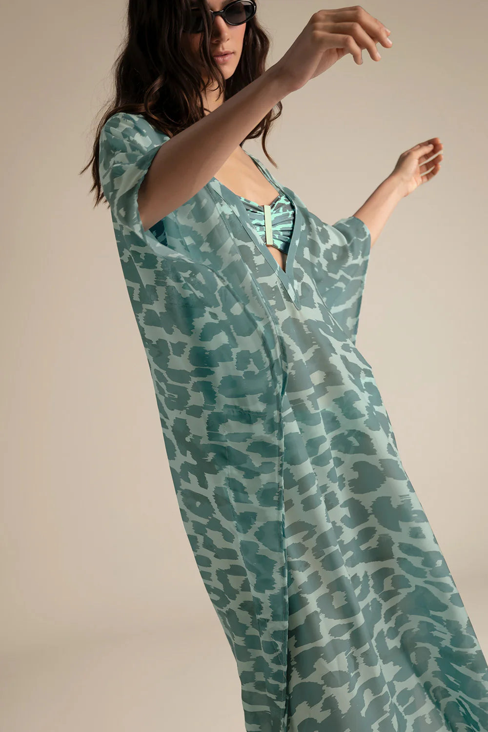 BLUE ANIMAL PRINT LONG KIMONO