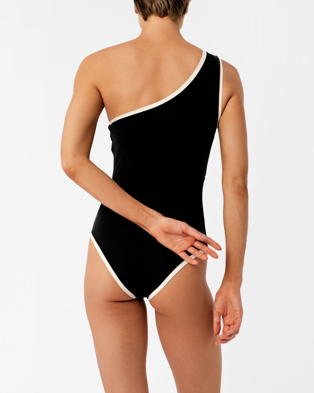 VITA BLACK ONE PIECE