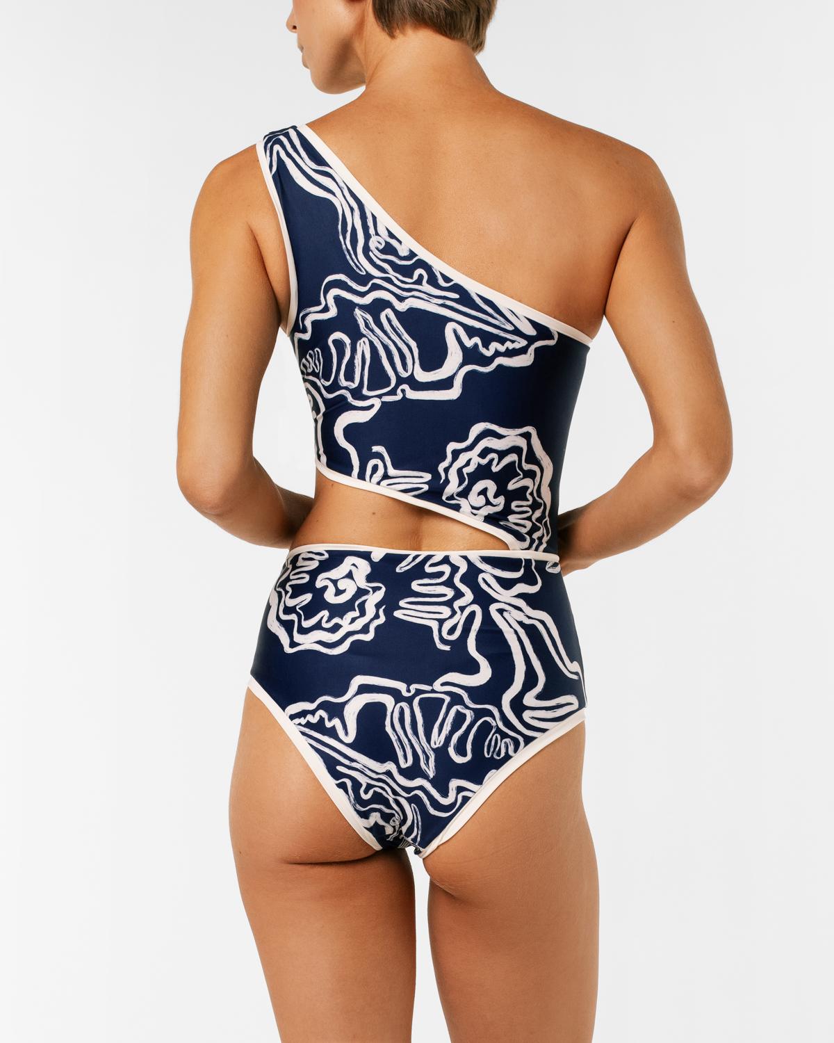 RAISA MAREA ONE PIECE