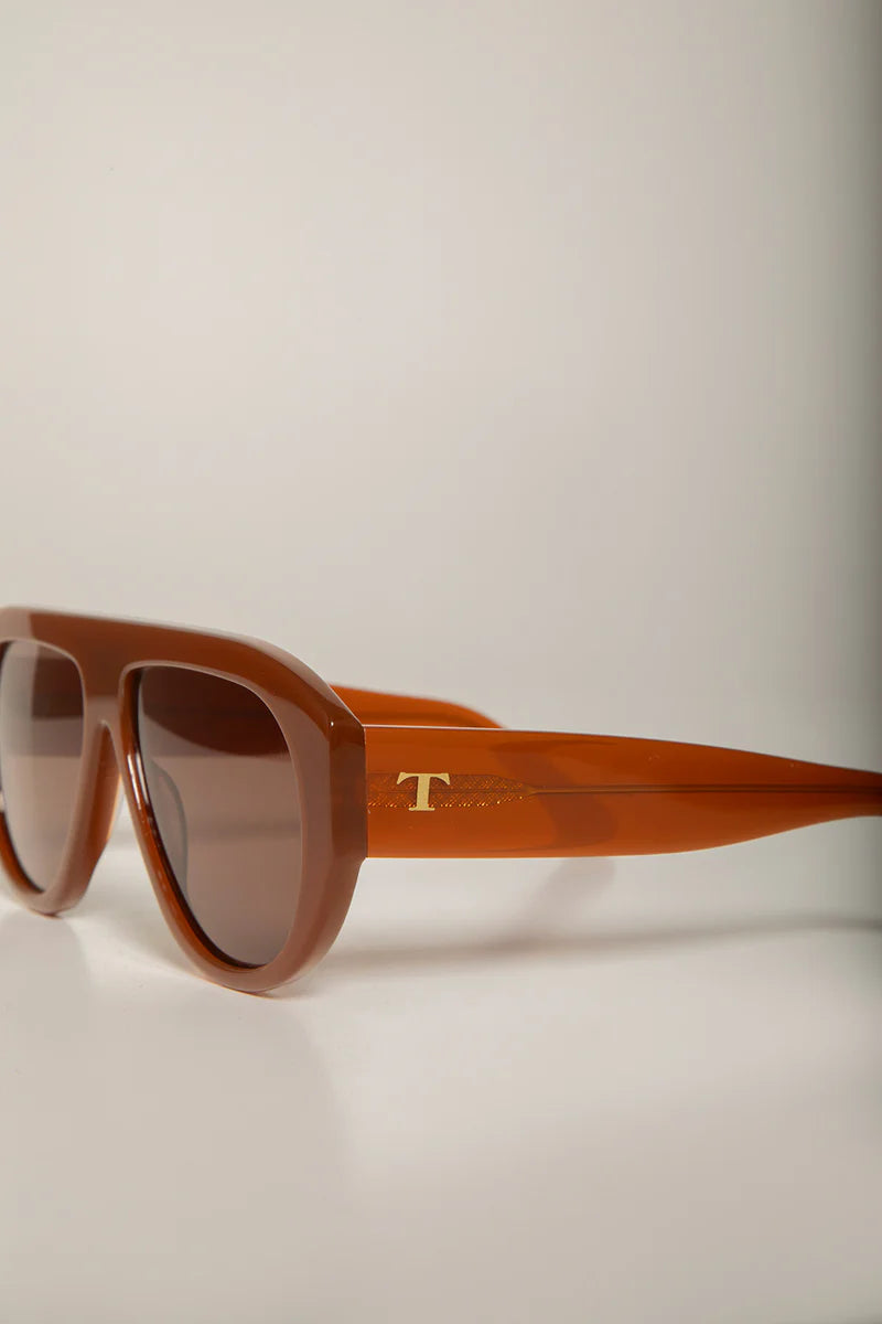 BROWN SUNGLASSES