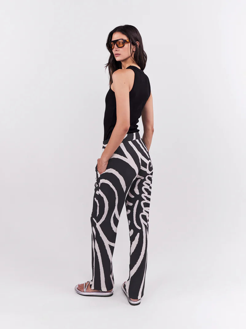 SUAVE TANK TOP BLACK