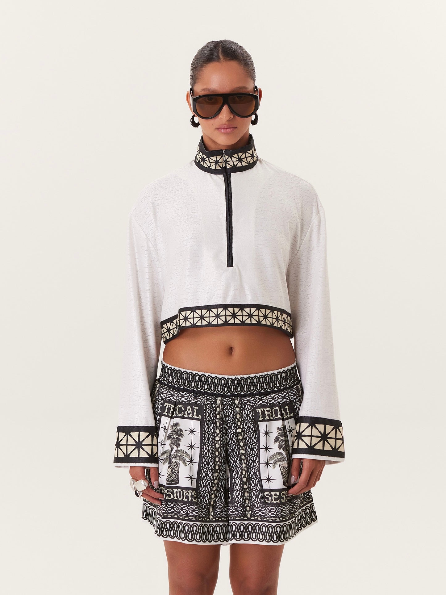 TROPICAL ELASTIC SHORTS BLACK