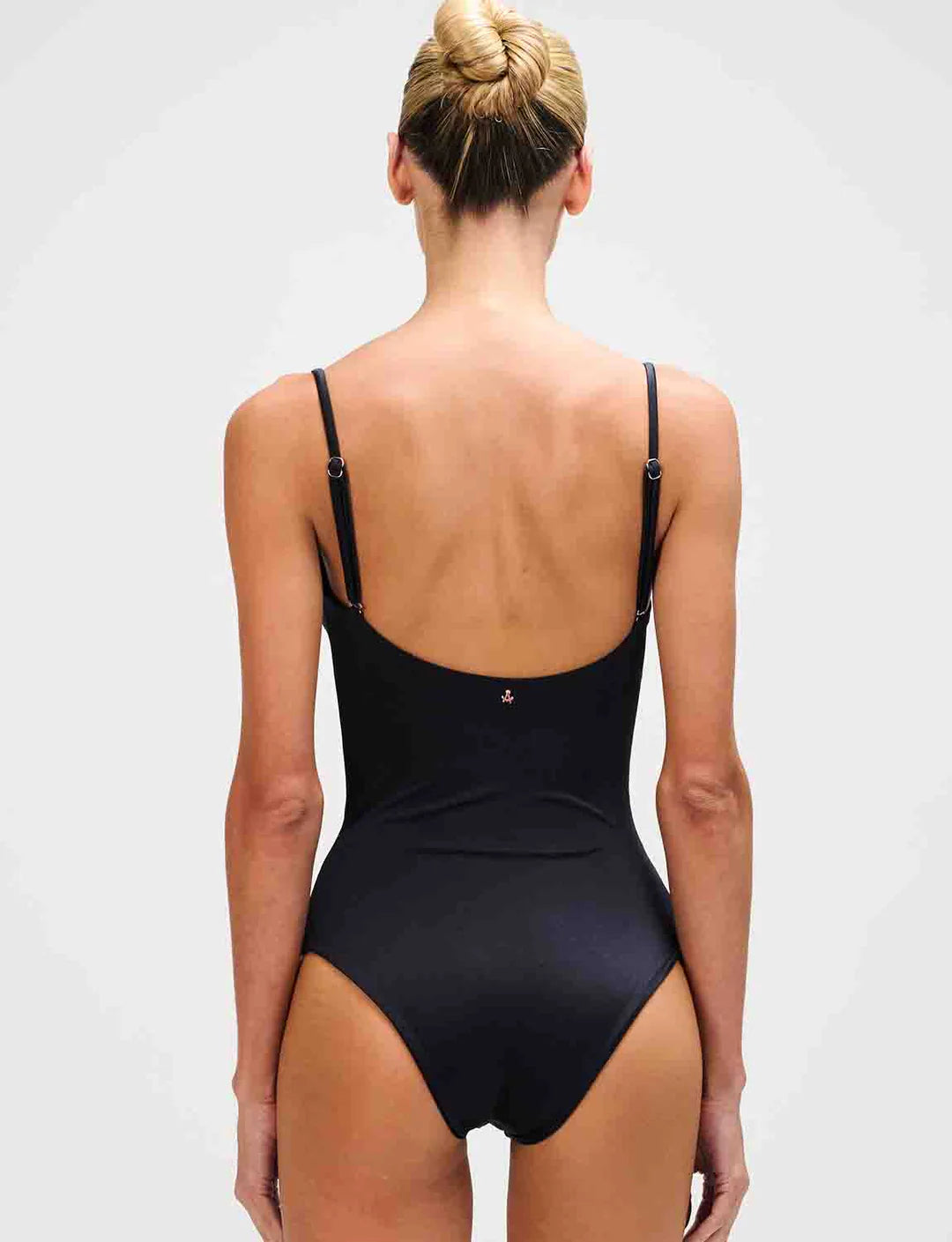 NAX BLACK ONE PIECE