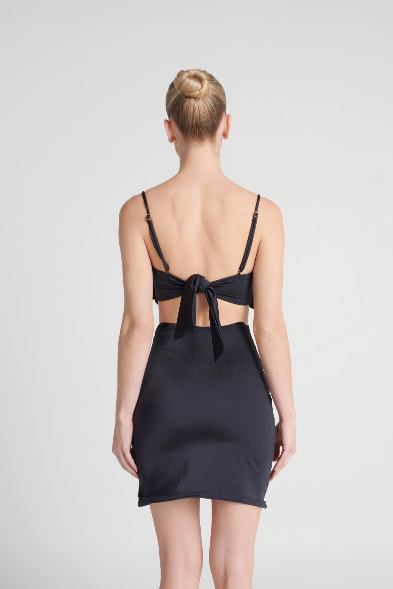 BLACK SET