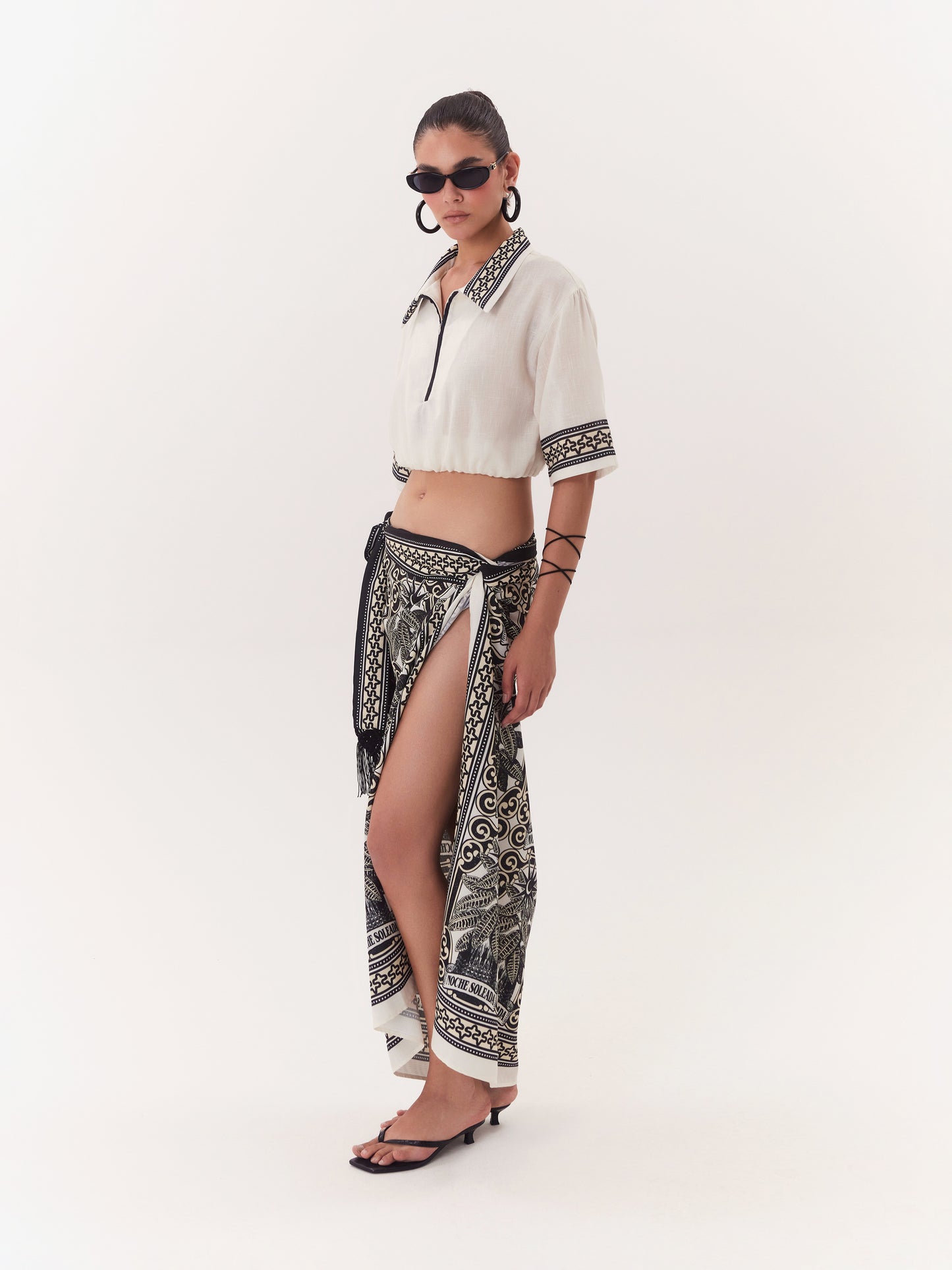 CROPPED TOP SOLAR BLACK