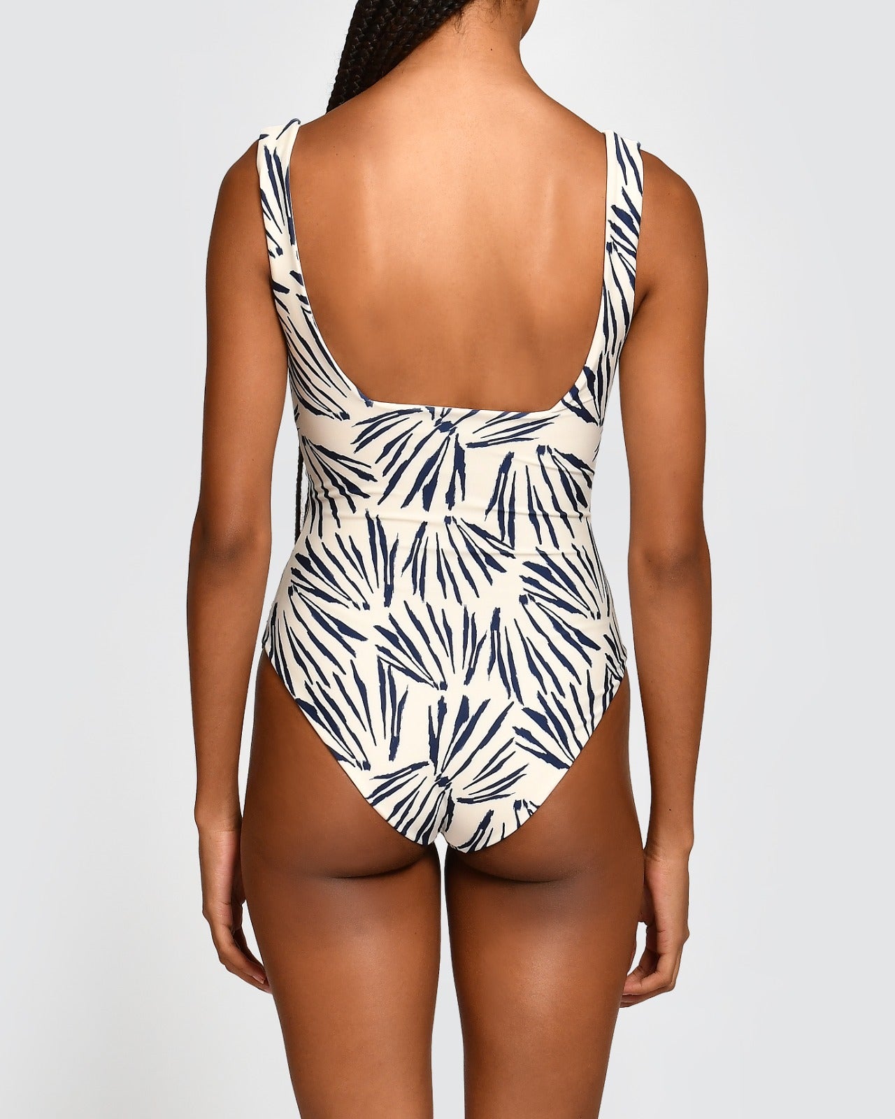 SOLE SHELLS IVORY ONE PIECE