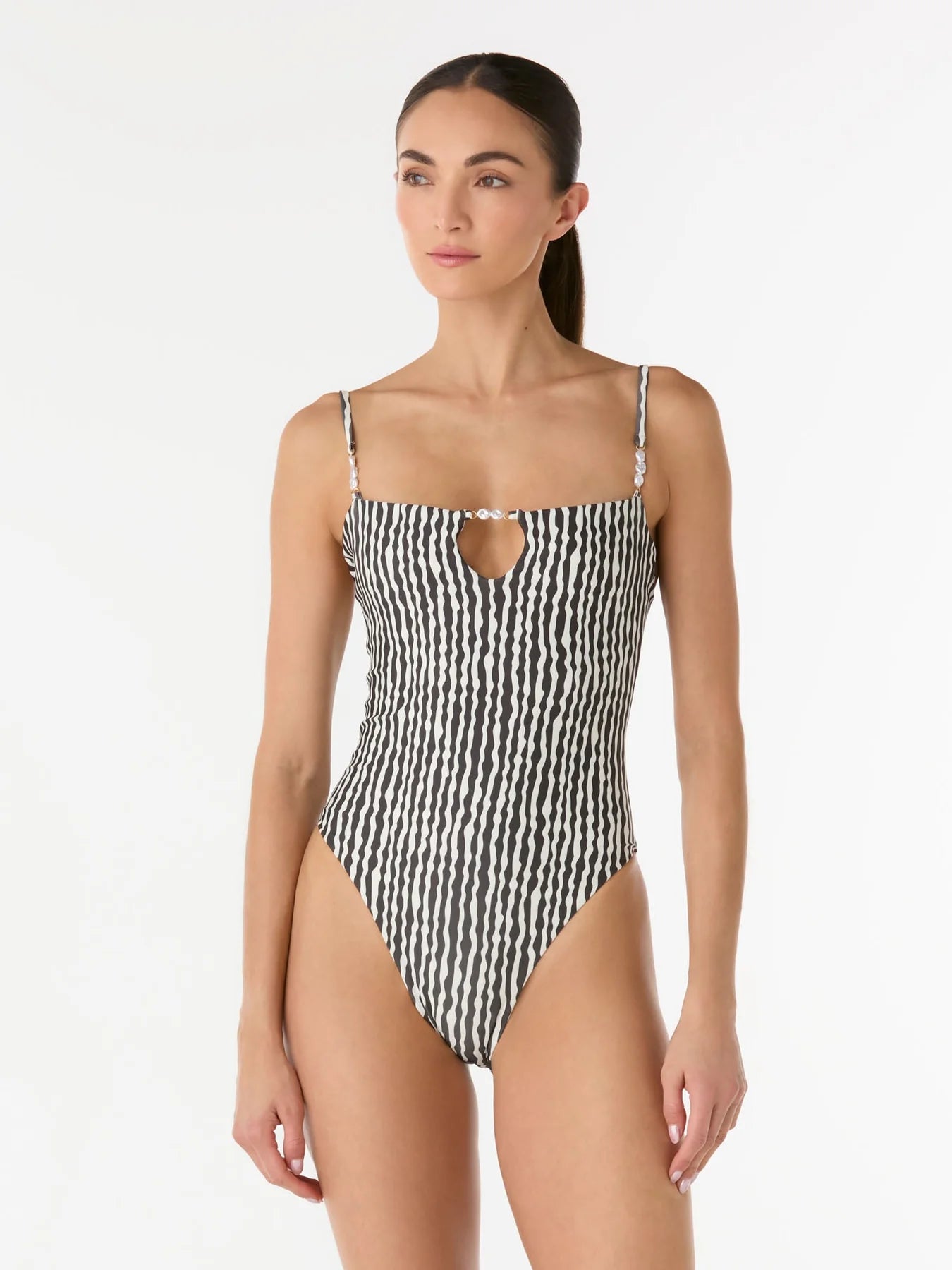 ZOA SAYWA ONE PIECE