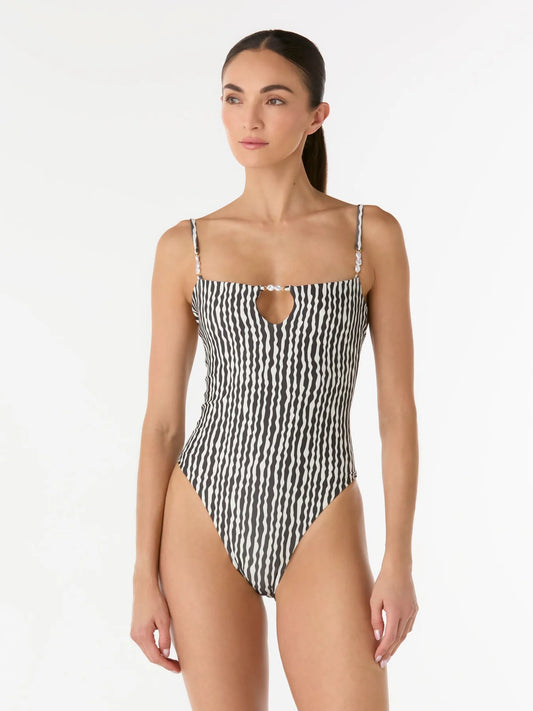 ZOA SAYWA ONE PIECE