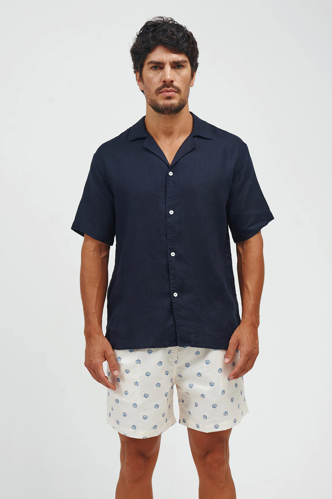 THE NAVY RESORT LINEN SHIRT