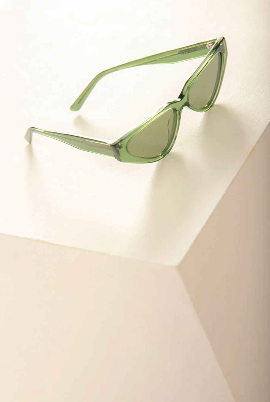CATEYE GREEN SUNGLASSES