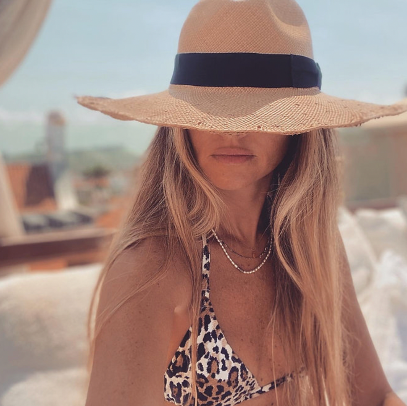 NATURAL FLOWER HAT