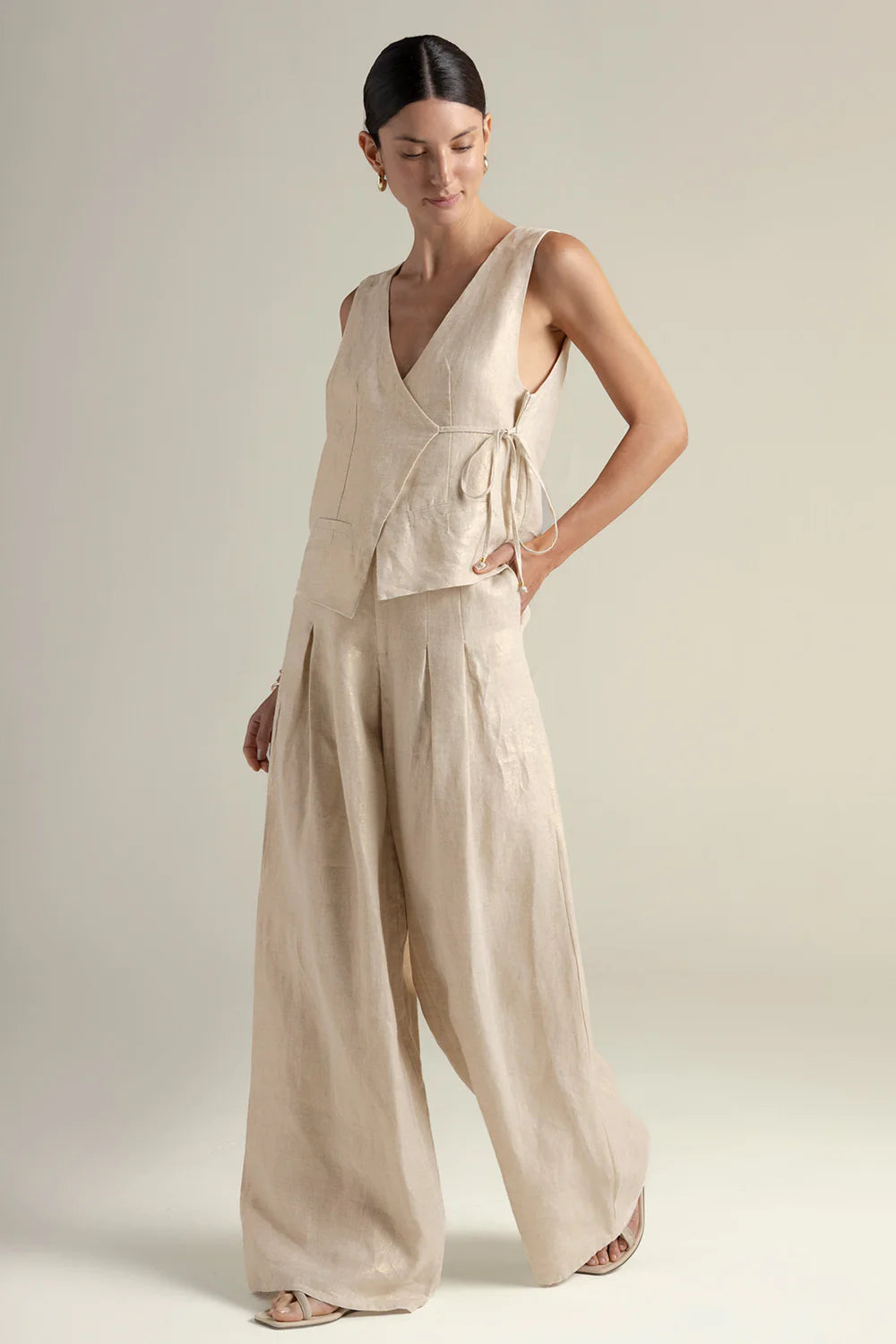 CROSSOVER VEST AND PANTS SET