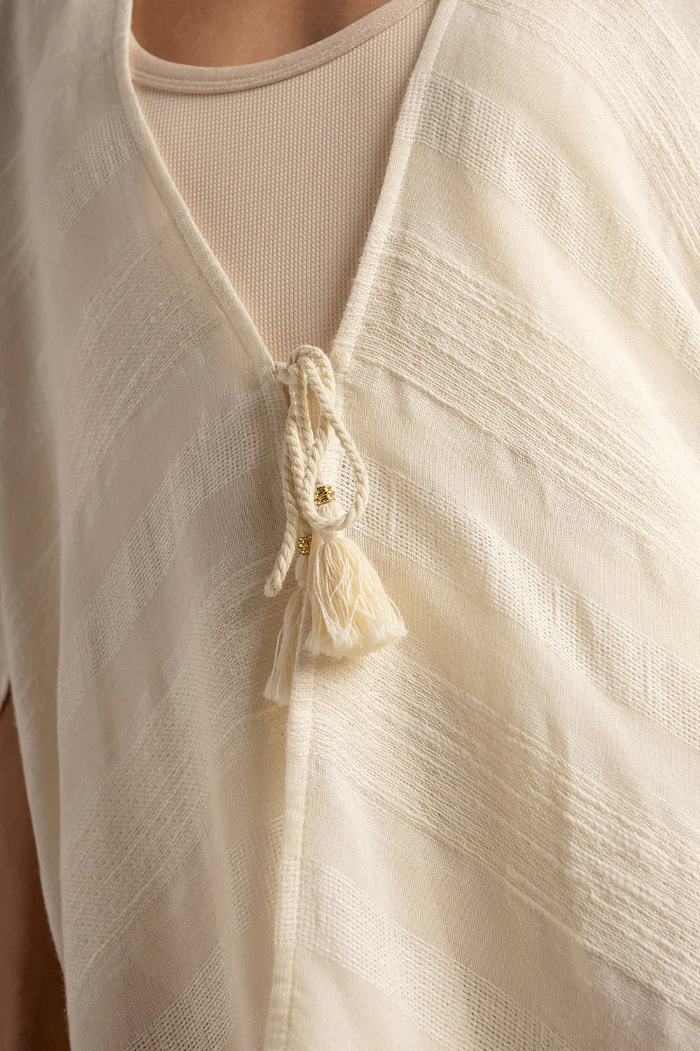 BUTTERFLY SLEEVE COVER UP