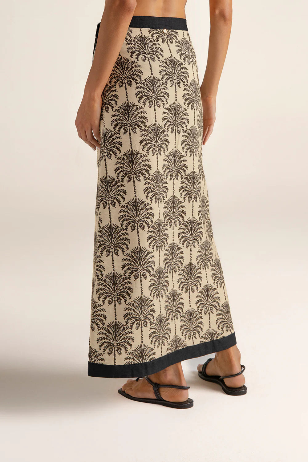 PALM PAREO